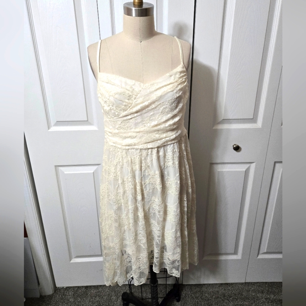 Love Reign Ivory Lace Dress, Juniors Size XL, Fully Lined, Excellent Condition